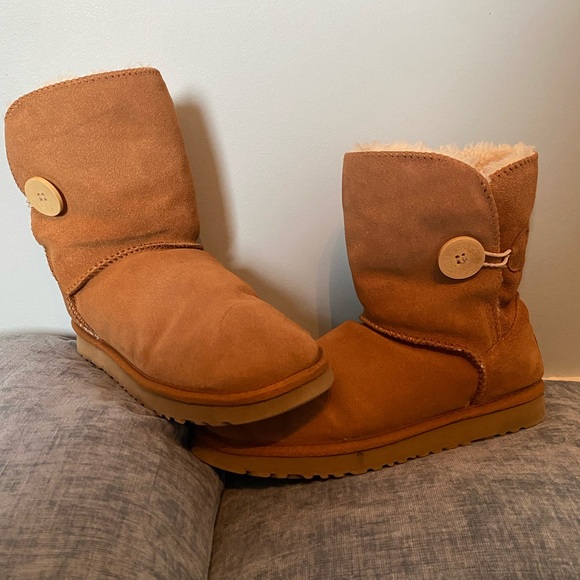 Ugg Boots - Size 39 - Picture 10 of 10